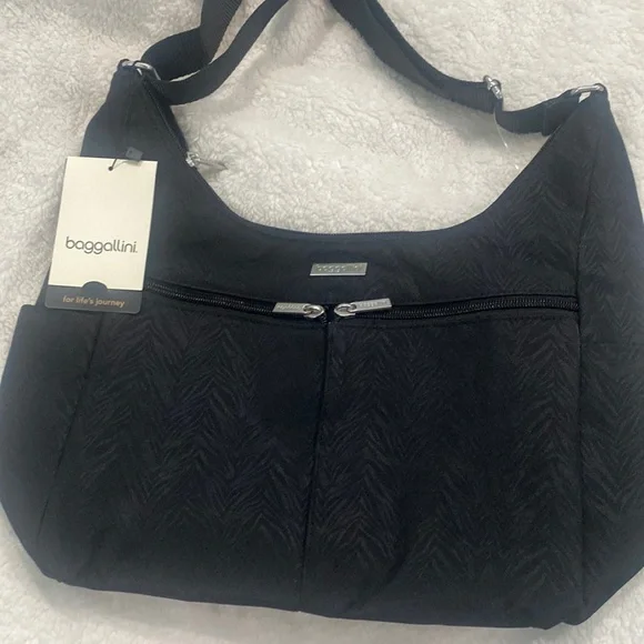 Baggallini cargo Clearance